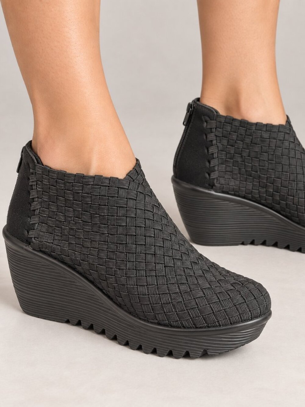 Bernie Mev Lady Wedge Ankle Boots EU 36 US 5 Black Woven Platform Booties